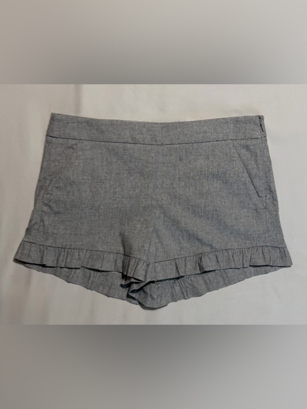 LOFT Gray Ruffle Hem Shorts